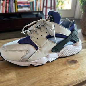 Nike Air Huarache Sneakers